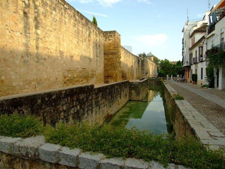 Patio De La Muralla Apartamentos Córdoba Eksteriør bilde